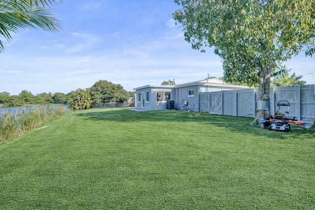 3271 NW 17th Street, Lauderhill, FL 33311