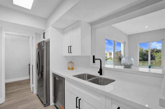 3271 NW 17th Street, Lauderhill, FL 33311