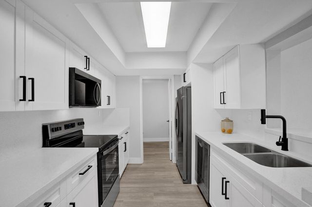 3271 NW 17th Street, Lauderhill, FL 33311