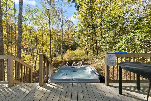 458 Opossum Hollow Road, Wellington, KY 40387