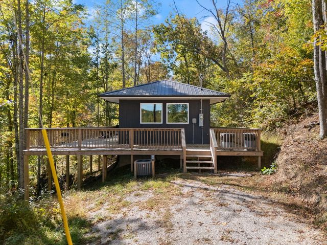 458 Opossum Hollow Road, Wellington, KY 40387