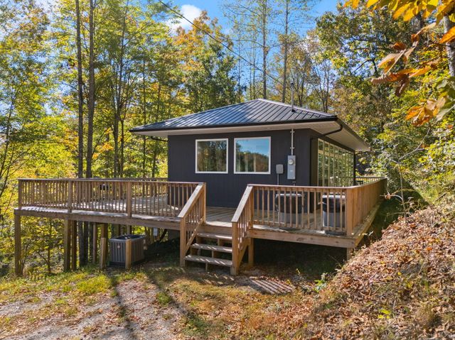 458 Opossum Hollow Road, Wellington, KY 40387