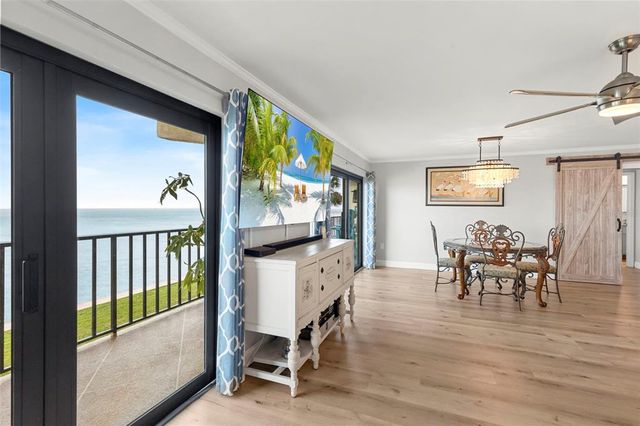 7540 SUNSHINE SKYWAY LANE S 118, St Petersburg, FL 33711