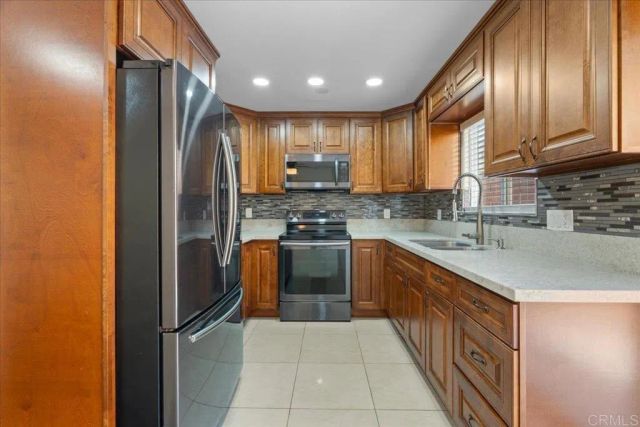 1321 Greenfield Dr 30, El Cajon, CA 92021