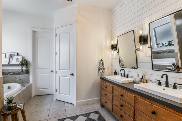 340 Fort Cobb WAY, Georgetown, TX 78628