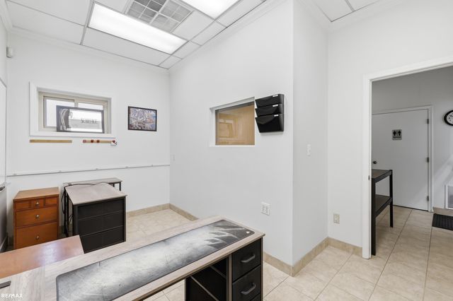 2075 Kenney Avenue, Warren, MI 48091