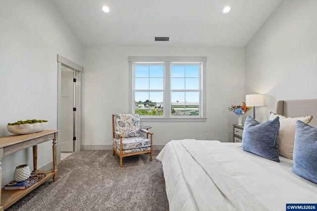 5662 49th Av NE, Salem, OR 97305