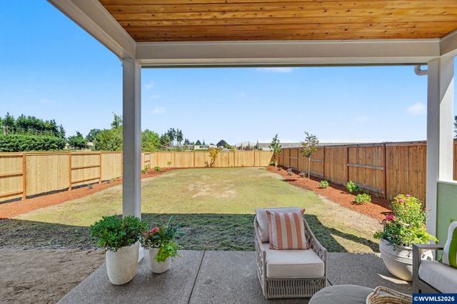 5662 49th Av NE, Salem, OR 97305