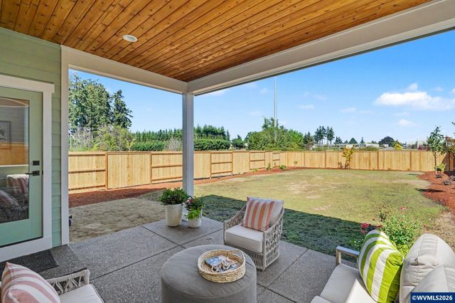 5662 49th Av NE, Salem, OR 97305