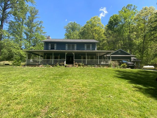 136 Gibson Road, Andrews, NC 28901