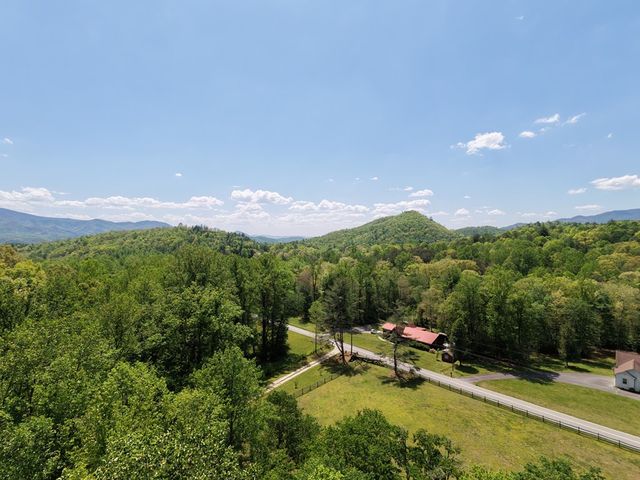 136 Gibson Road, Andrews, NC 28901