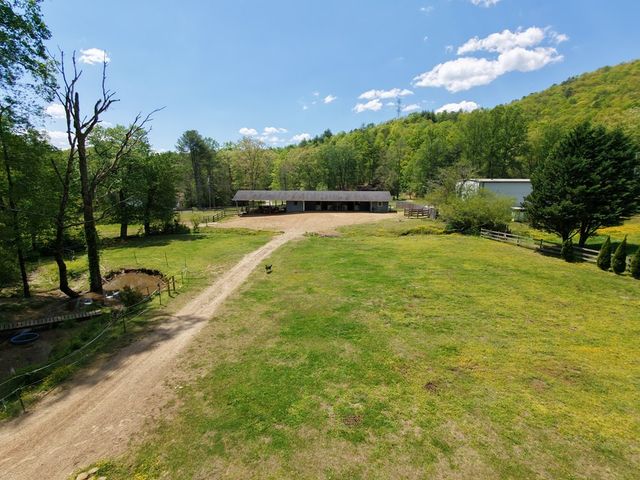 136 Gibson Road, Andrews, NC 28901
