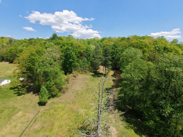 136 Gibson Road, Andrews, NC 28901