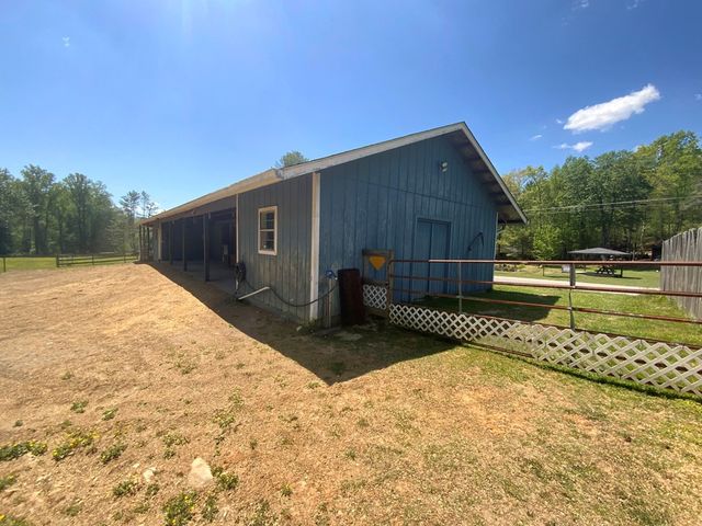 136 Gibson Road, Andrews, NC 28901