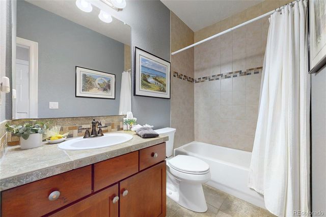 10108 Bluffmont Lane, Lone Tree, CO 80124