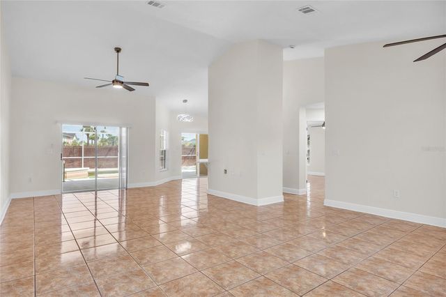 2910 LOTUS CT, Kissimmee, FL 34747