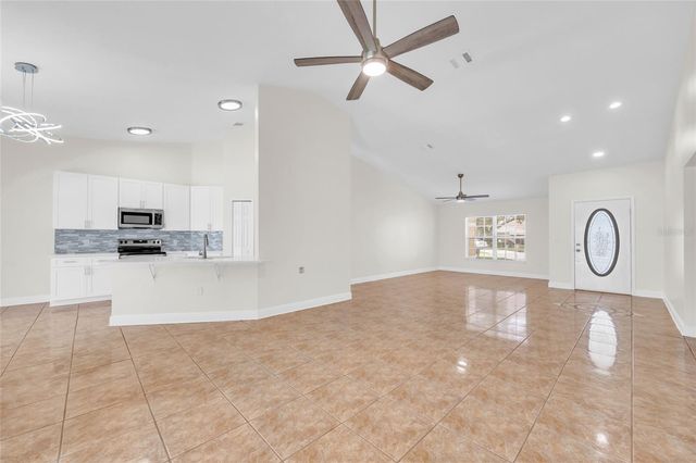 2910 LOTUS CT, Kissimmee, FL 34747