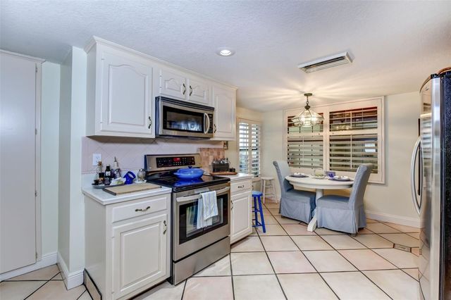 746 MARINA POINT DRIVE 7460, Daytona Beach, FL 32114