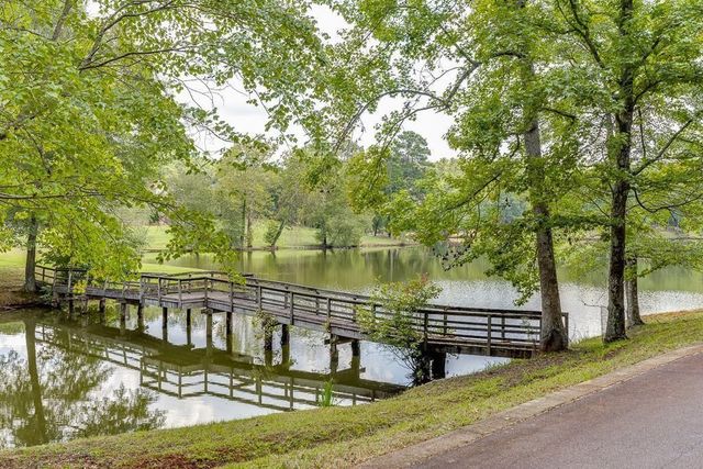 5755 Kennedy Road, Suwanee, GA 30024