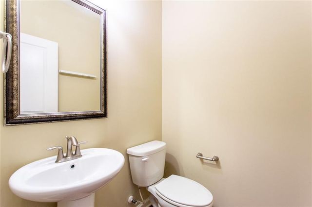 2105 Greencrest Circle, Alpharetta, GA 30004
