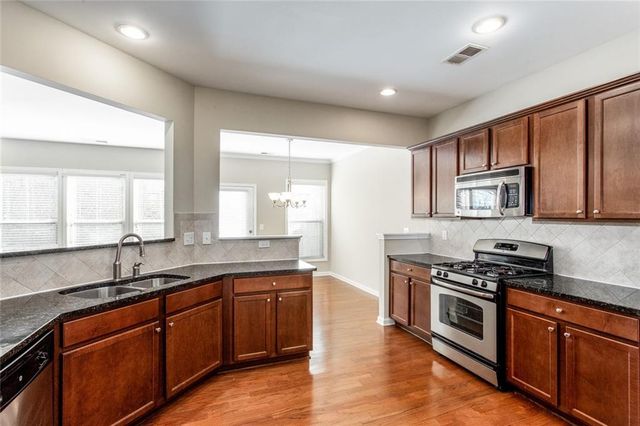 2105 Greencrest Circle, Alpharetta, GA 30004