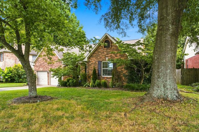 1605 Glen Trail Dr, Mount Juliet, TN 37122