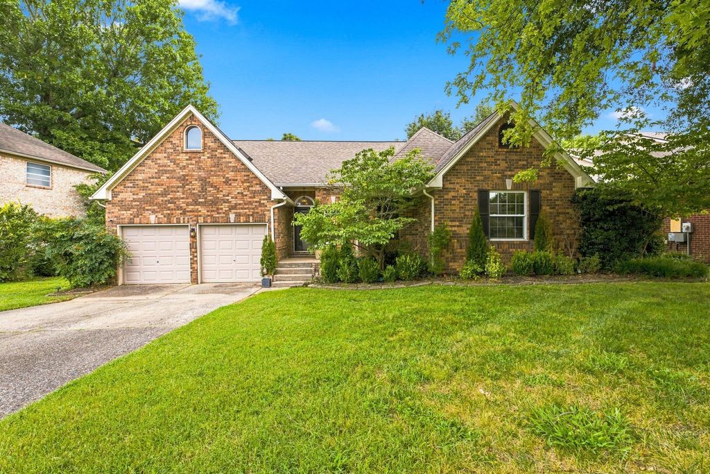 1605 Glen Trail Dr, Mount Juliet, TN 37122