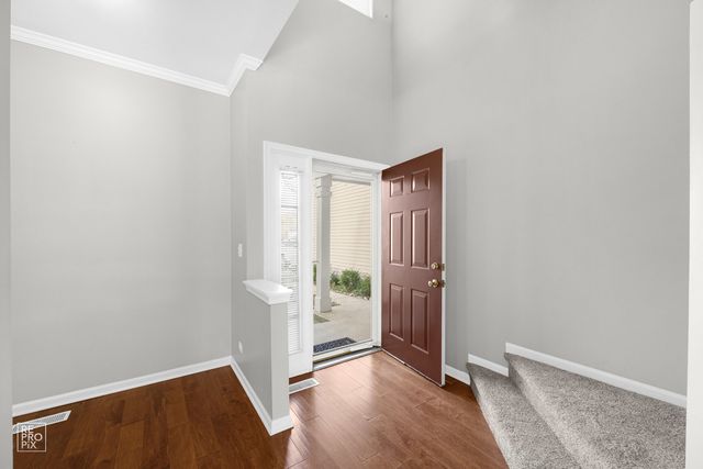 1353 Longchamps Court, Grayslake, IL 60030