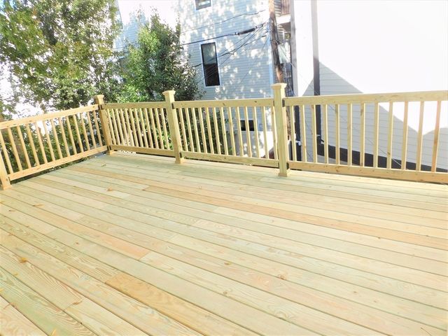 30 Jenkins St, Boston, MA 02127
