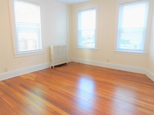 30 Jenkins St, Boston, MA 02127