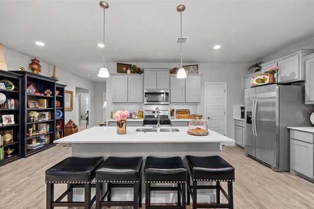 1119 Keystone Drive, Granbury, TX 76048