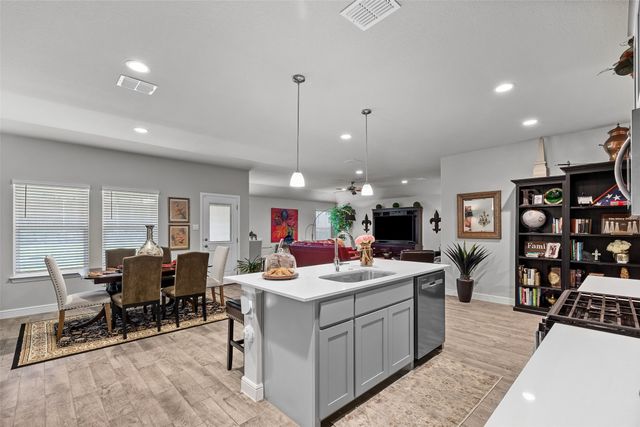 1119 Keystone Drive, Granbury, TX 76048