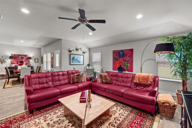 1119 Keystone Drive, Granbury, TX 76048