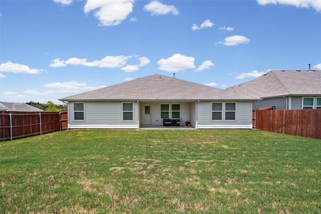 1119 Keystone Drive, Granbury, TX 76048