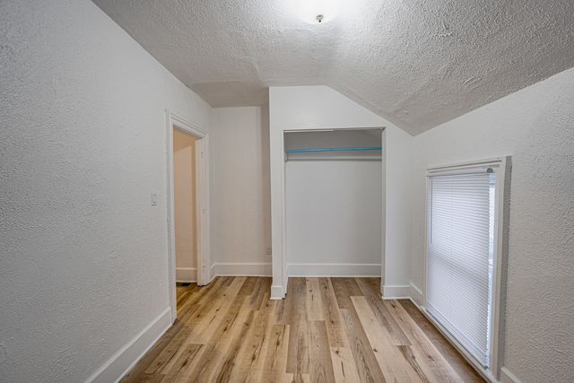 264 N Jackson Street 2, Elgin, IL 60123