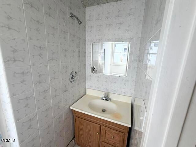 5213 Don Pio Drive, Los Angeles, CA 91364