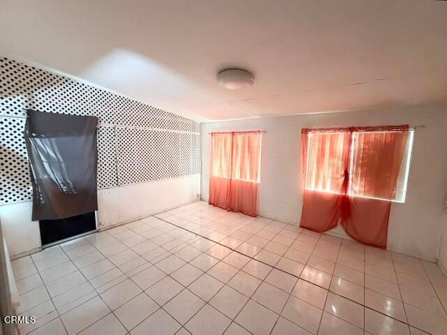 5213 Don Pio Drive, Los Angeles, CA 91364
