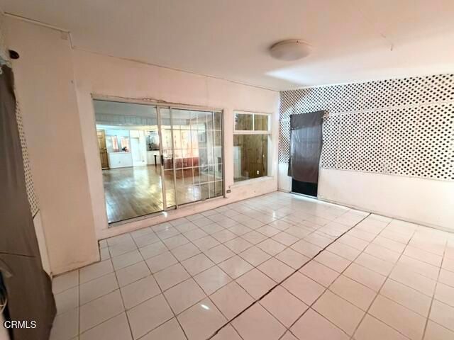 5213 Don Pio Drive, Los Angeles, CA 91364