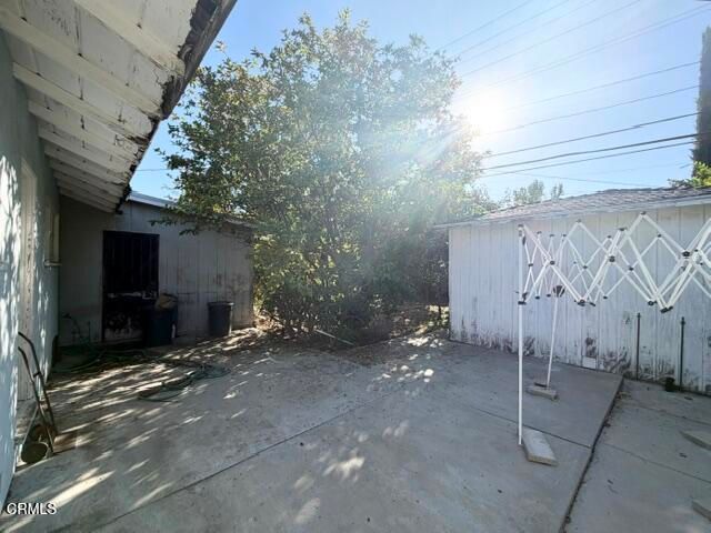 5213 Don Pio Drive, Los Angeles, CA 91364
