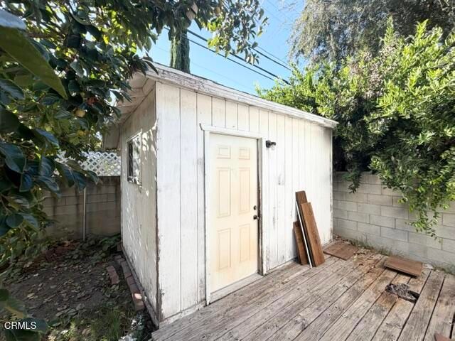 5213 Don Pio Drive, Los Angeles, CA 91364