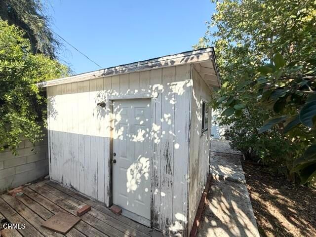 5213 Don Pio Drive, Los Angeles, CA 91364