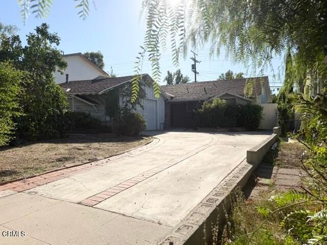 5213 Don Pio Drive, Los Angeles, CA 91364