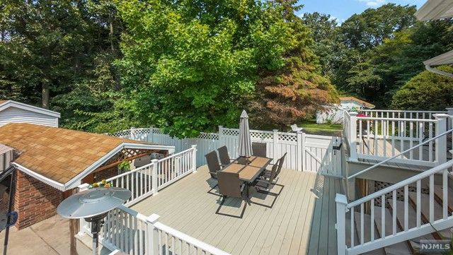 36 Laggner Court, Hawthorne, NJ 07506