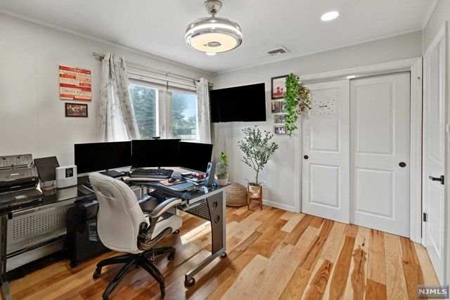36 Laggner Court, Hawthorne, NJ 07506