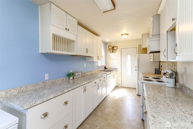 3418 Petersville Road NE, Bremerton, WA 98310