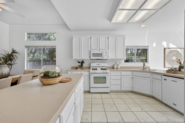 510 Diamond Glen Cir, Folsom, CA 95630