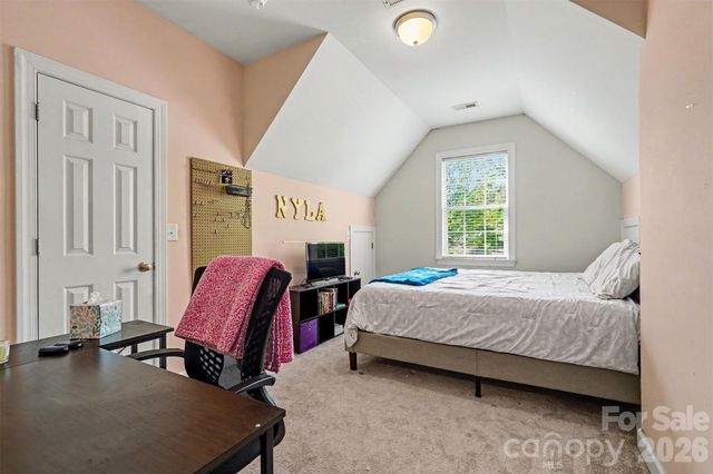 8932 Arbor Creek Drive, Charlotte, NC 28269
