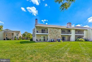 212 GREENVIEW DR, Lancaster, PA 17601