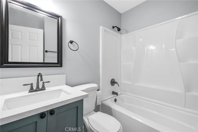 833 W 98th, Los Angeles, CA 90044