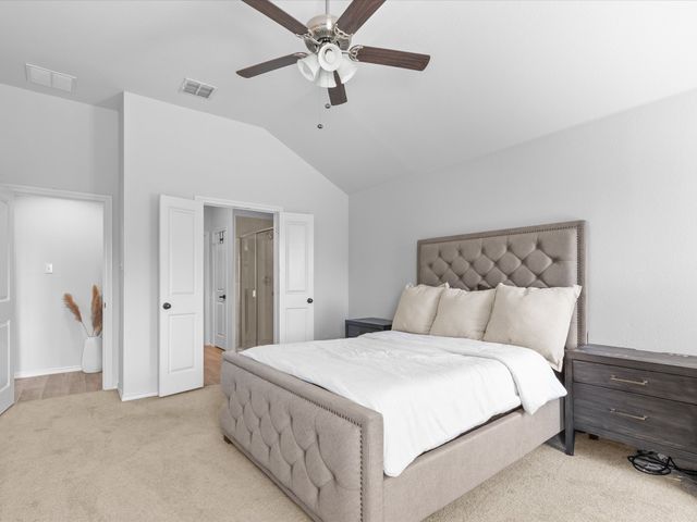 9929 Mescalbean Boulevard, Fort Worth, TX 76036